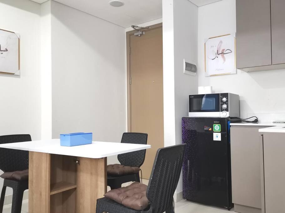 Pik Family 2 Bedroom, 5 Beds & Balcony Best View Jakarta Buitenkant foto