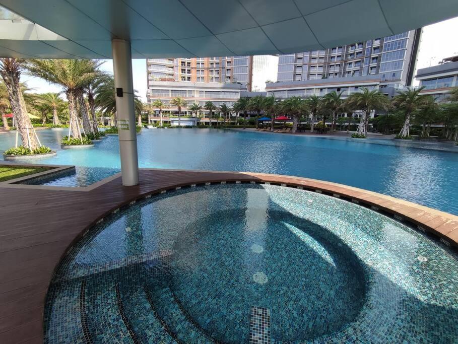Pik Family 2 Bedroom, 5 Beds & Balcony Best View Jakarta Buitenkant foto